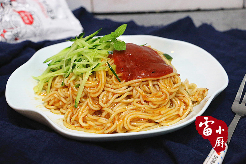 她把普通面条做出意大利面口感，做法竟这么简单！