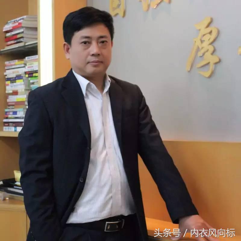 这家区域连锁好多年前做统一门头，员工持股了丨中国内衣连锁