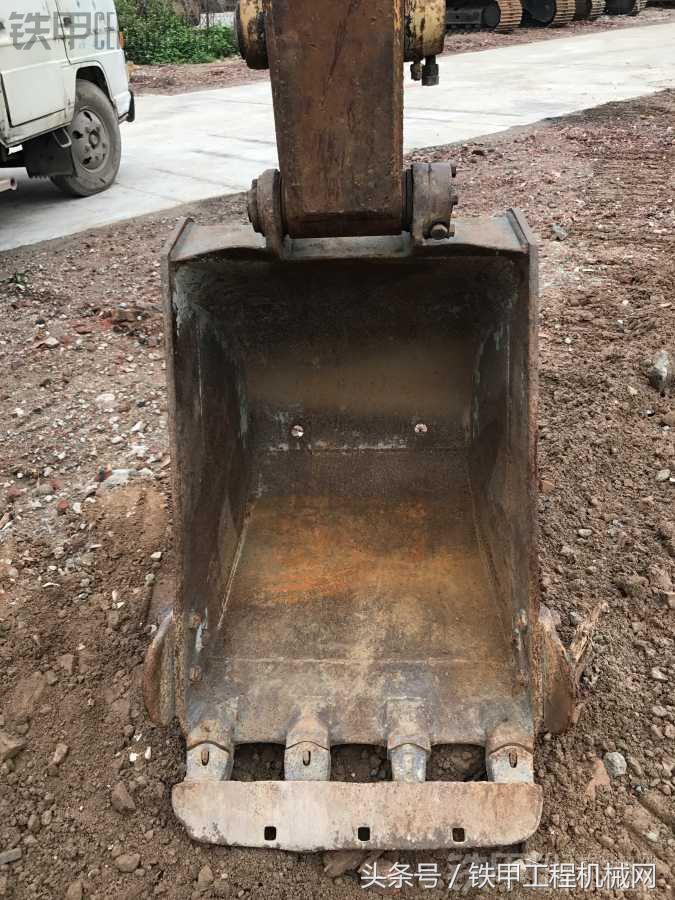 23万的小挖机,买台3万多小挖机回家