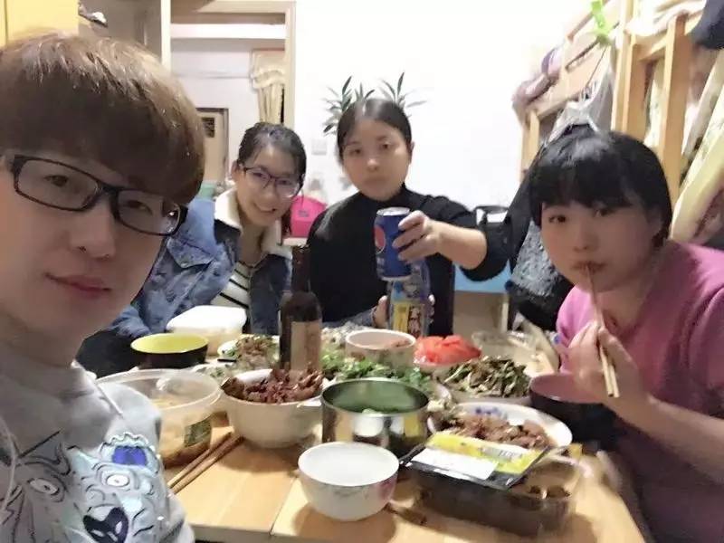 5·12特辑：让我们用理解和支持祝泌尿外科的女护士节日快乐！