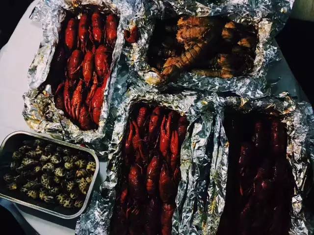 外卖小龙虾生意经营模式,外卖小龙虾月售300单能挣多少钱