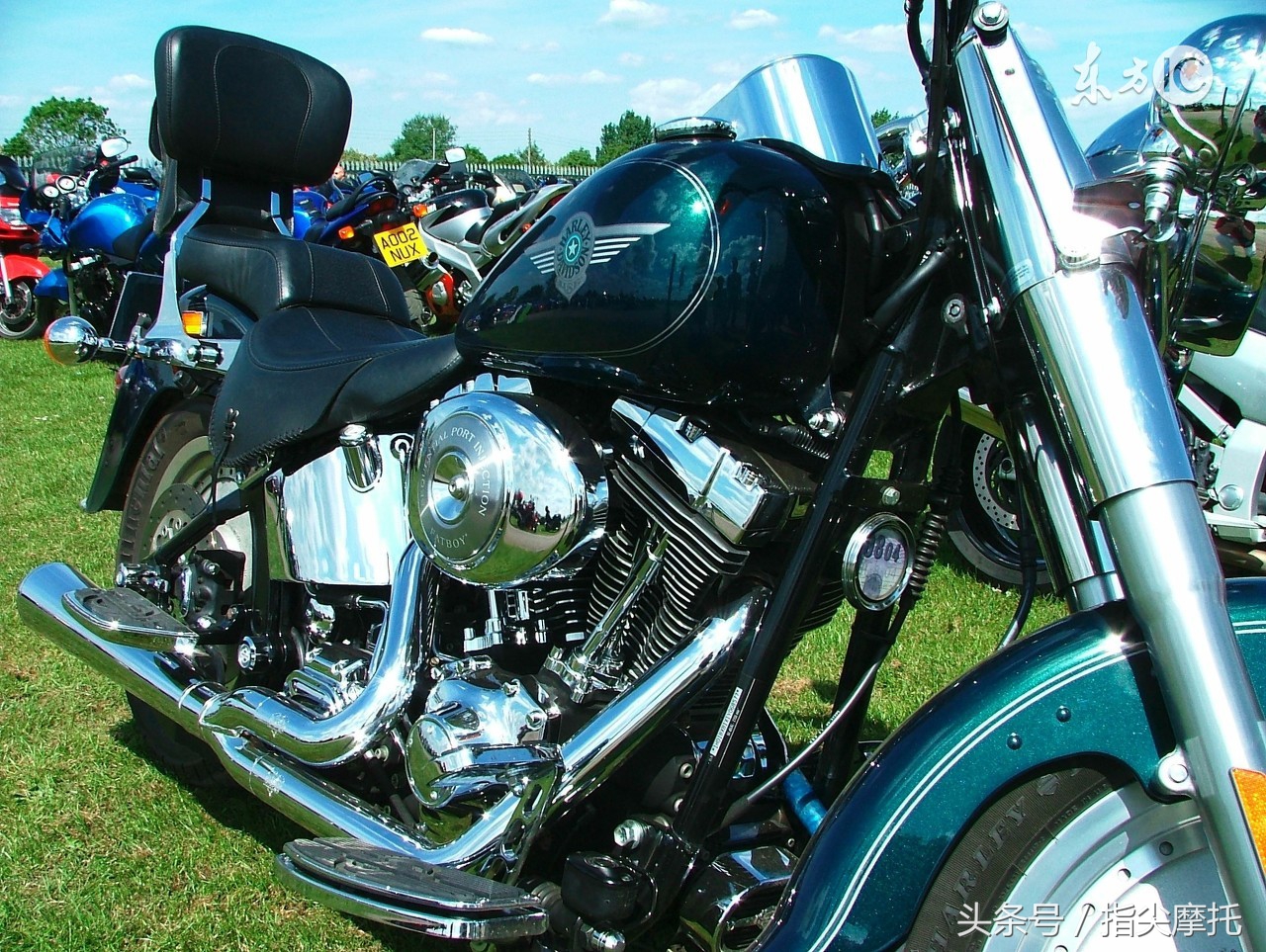 摩托车的前叉减震漏油怎么维修,摩托车前叉漏油解决方法