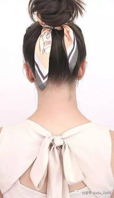 小方巾的时尚搭配,小方巾怎么系有高级感