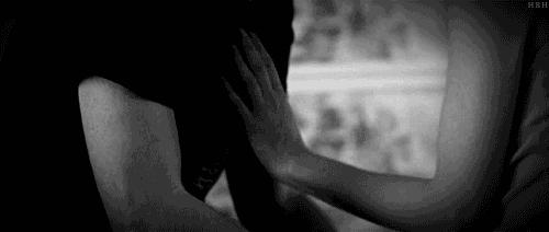 “你太花痴，活该被玩弄”