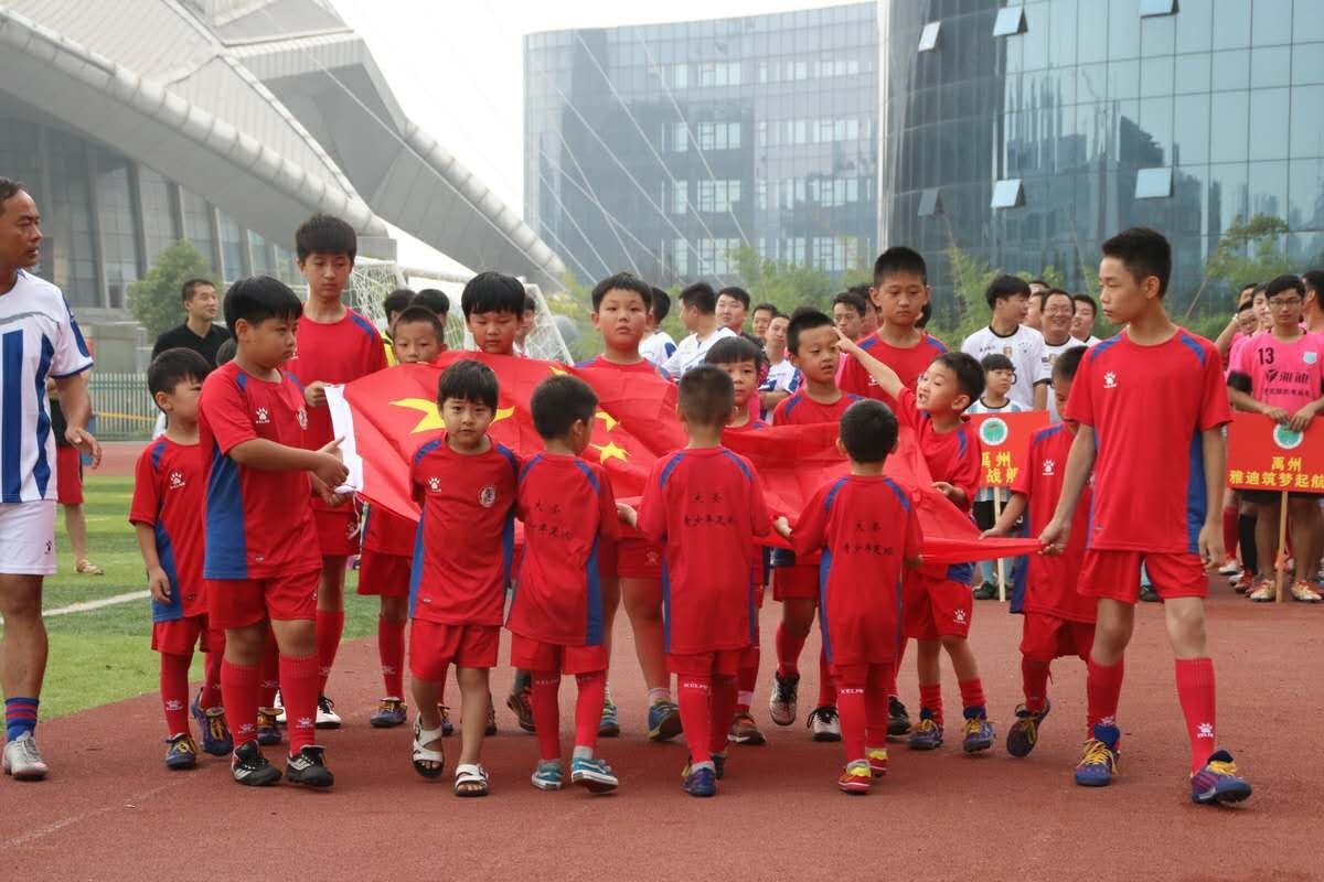 不只是教踢球｜足球青训中的*宗罪七**（下）