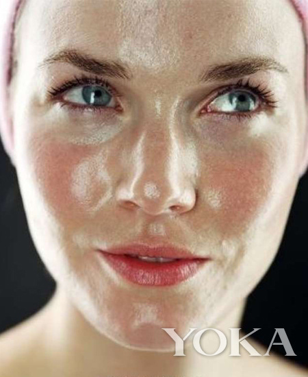 夏季三步搞定脱妆问题,夏天防脱妆的六大技巧