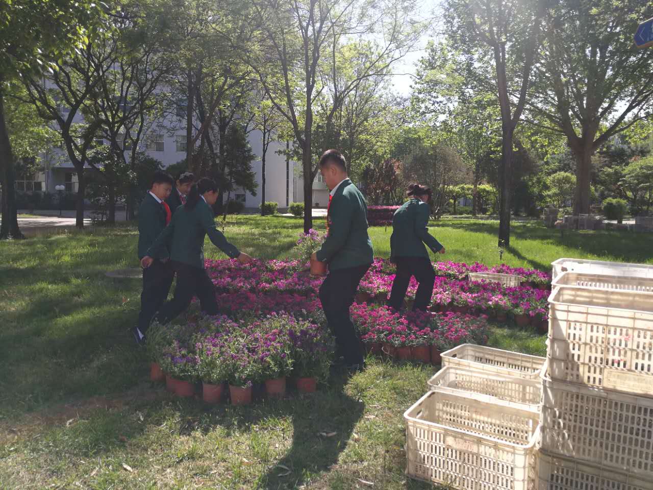 爱我亚太——25周年校庆系列活动之“爱”校