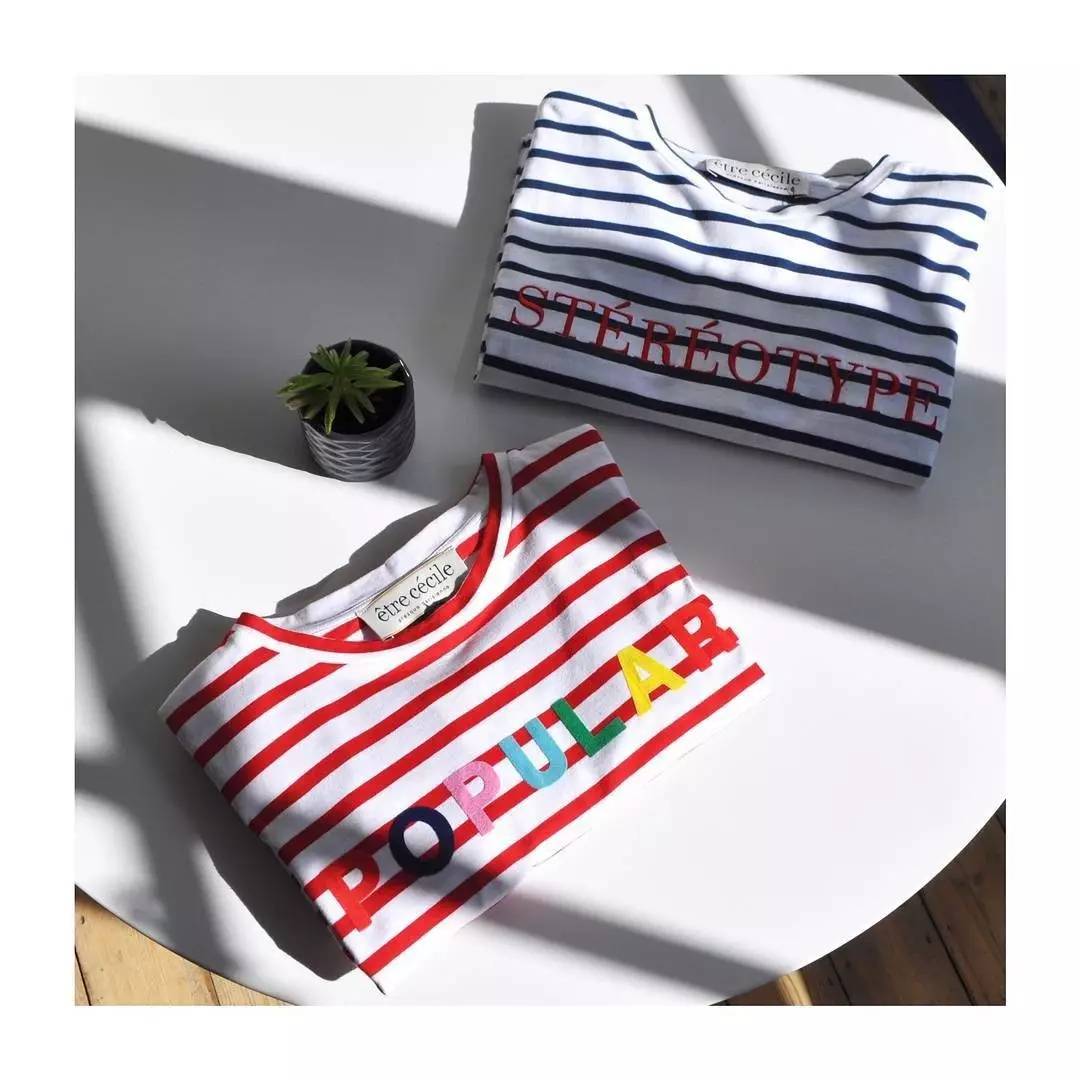 t恤牛仔甜酷,今夏流行这4种t恤时尚又百搭