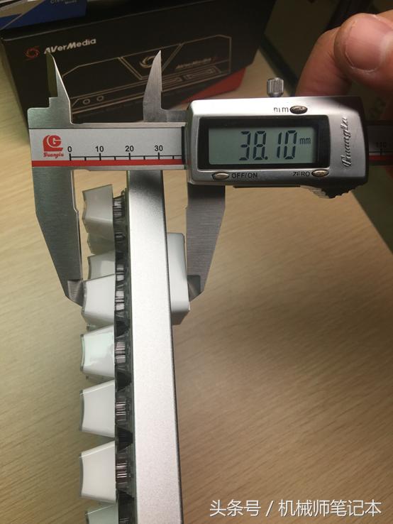 机械键盘白光版测评,cherry机械键盘推荐