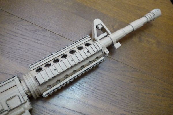 给自己一个买买买的理由，日本小姐姐把快递纸箱玩出了新花样！