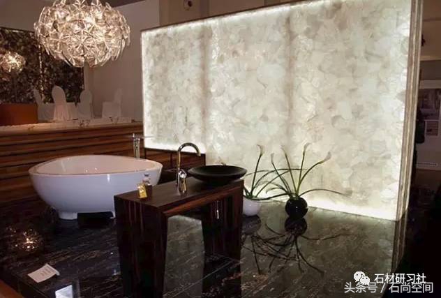 镜面碳晶板家装效果,白水晶简装效果图