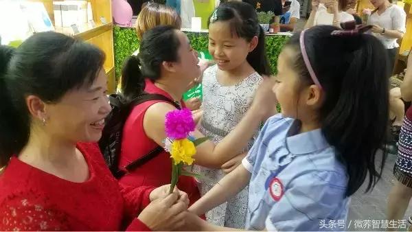 感恩母亲手工康乃馨,母亲节送妈妈什么礼物康乃馨手工