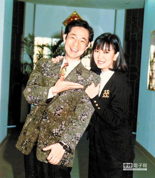 她是甄珍的妹妹,曾经的清纯让邱淑怡黯然失色,现在却疾病缠身