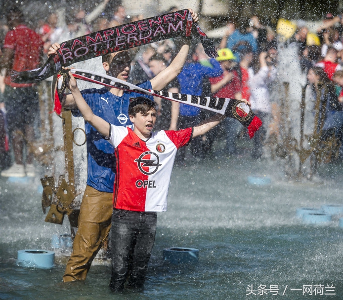 中国足球小将荷兰费耶诺德,荷兰杯费耶诺德夺冠