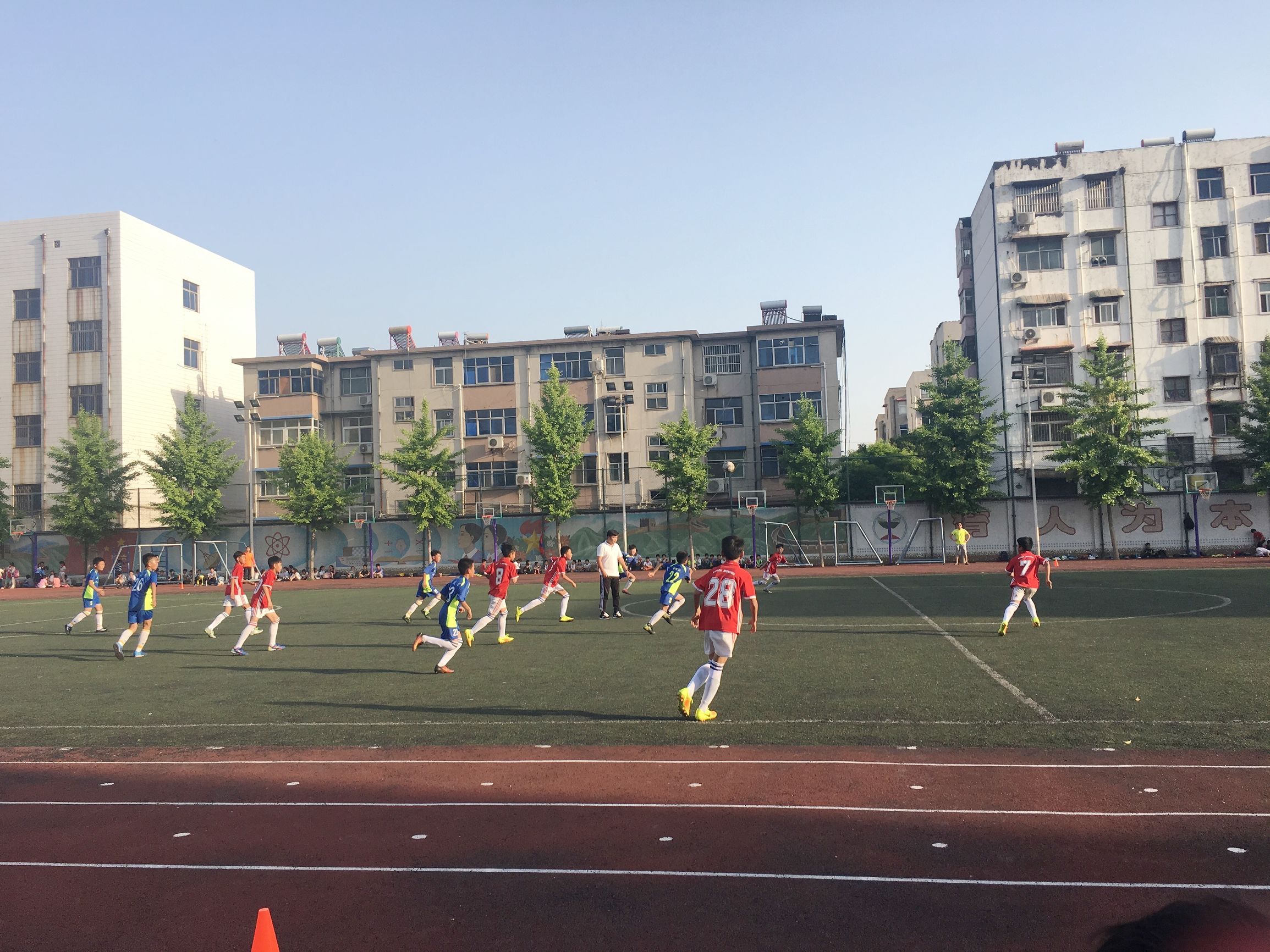 许昌市健康路小学活动,许昌市毓秀路小学和实验小学