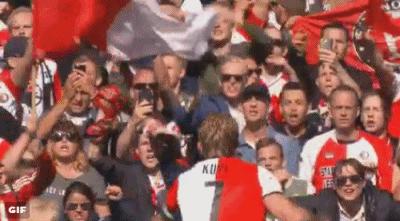 足球那些搞笑画面,科斯塔踢比赛的图片