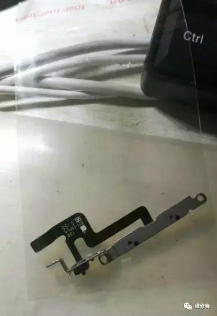 苹果6s进水不充电显示不支持配件,苹果6s进水不开机修复方法