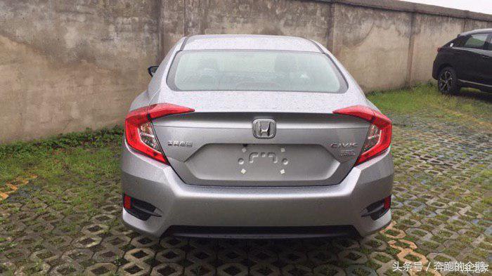 十代思域圣辉银2020款 (10代思域圣辉银提车)