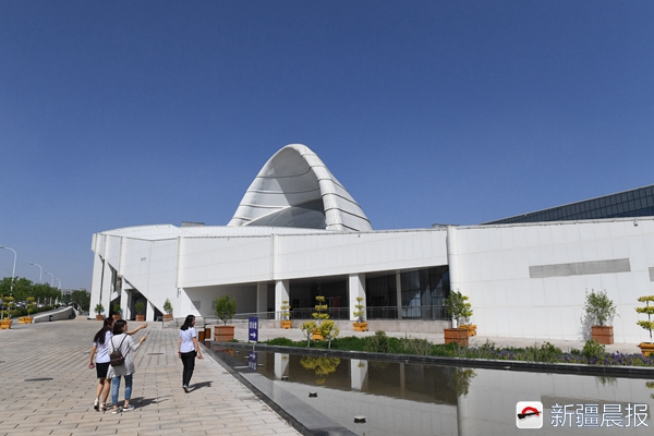 乌鲁木齐奥体中心羽毛球场,乌鲁木齐羽毛球场和篮球场