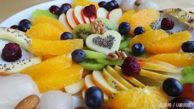 给我一方厨房，还你一桌菜肴