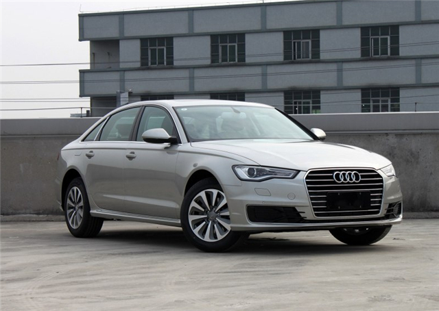 奥迪a6l55tfsiquattro旗舰动感型,奥迪a6l45tfsiquattro尊享致雅型