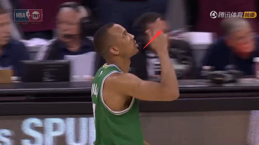 17年东部决赛布拉德利,凯尔特人布拉德利防守集锦