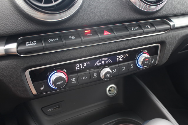 奥迪a33.5tfsi落地价,奥迪a3sportback