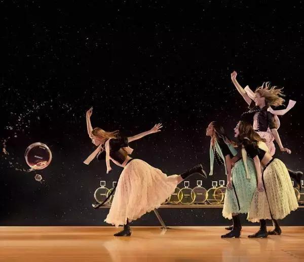 香奈儿邂逅哪一个香调好一点,香奈儿邂逅香水哪一款最好闻