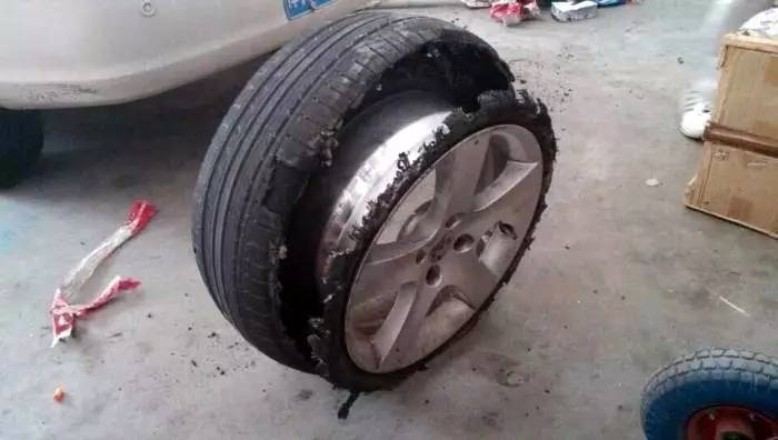 新机油开了几天可以换掉一部分吗,新换的发动机机油用多久