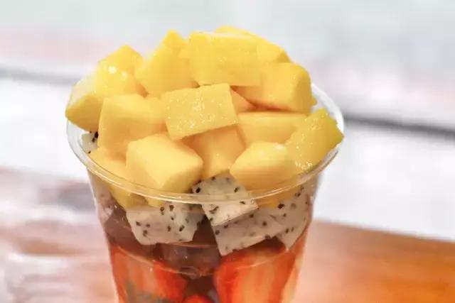 超大杯水果茶抖音团购,网红水果杯700ml