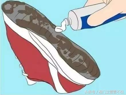 篮球鞋后跟磨脚处理4种方法,男士鞋磨脚后跟最简单的方法