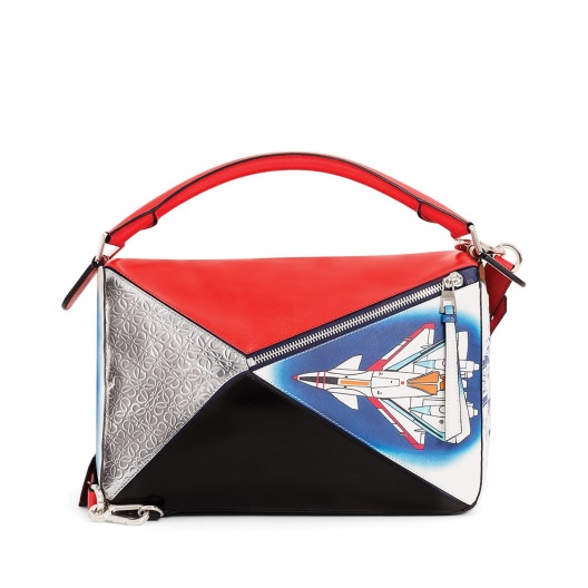 伦敦时装周时尚衣服穿搭,最新时装周街拍包包