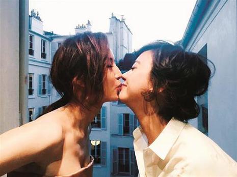 百合*法大**好!娱乐圈闺蜜能做到这样的没几对了!