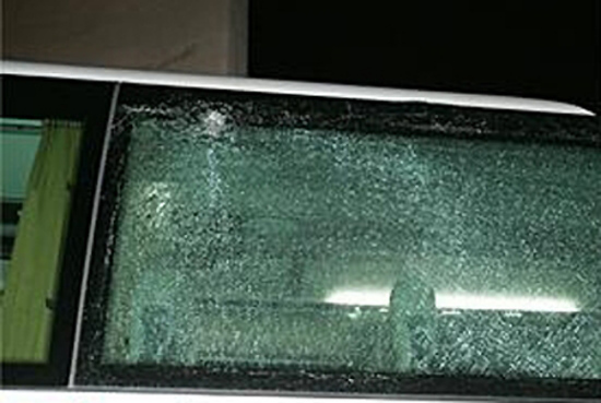 抡板凳，打城管，竖中指中超球迷*力暴**现代史