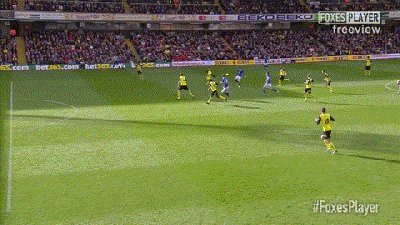 巴萨小将首秀单刀破门,巴萨17岁小将首单刀破门