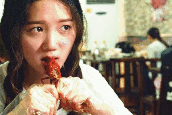 重庆99元4斤小龙虾网红店 (重庆小龙虾最火的店)