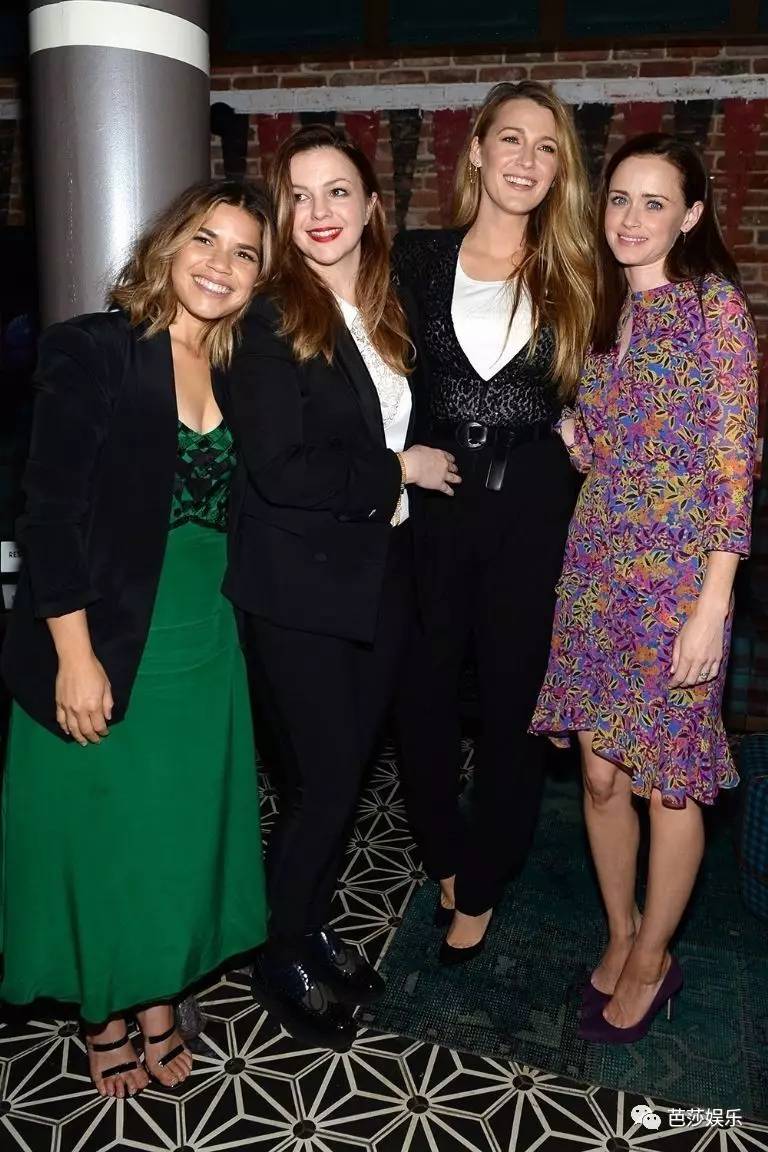 影后JulianMoore没有大牌架子，帅气的李宇春居然有点儿萌！「八九不离时髦」