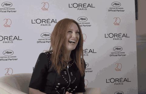 影后JulianMoore没有大牌架子，帅气的李宇春居然有点儿萌！「八九不离时髦」