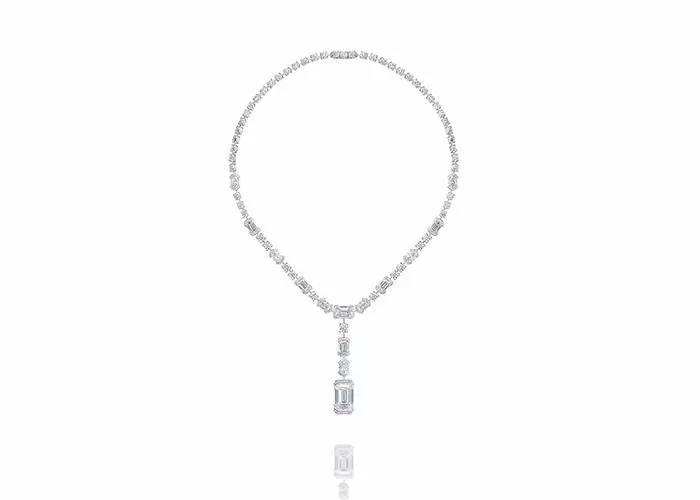 范冰冰踏上戛纳红毯的那一刻,范冰冰最浪漫的戛纳行