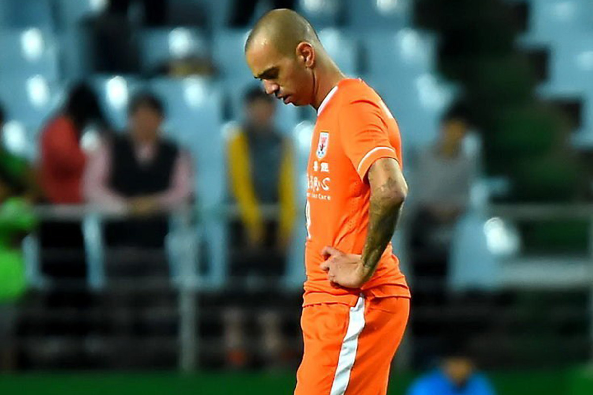 水塔变身塔神！他用行动宣示：我努力踢球，目标重返巴西国家队