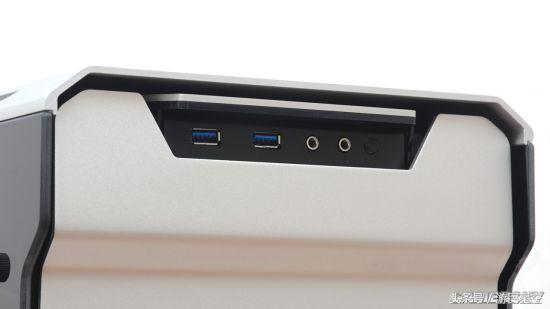 分体式硬管液冷不容错过这款整机纪念永远的金刚狼