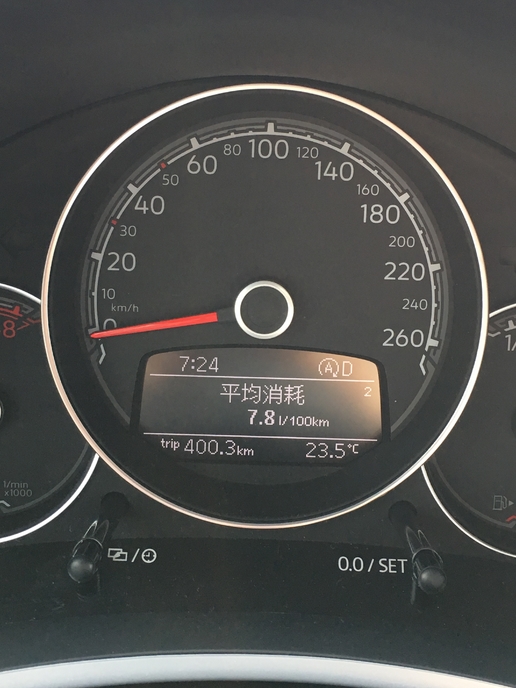 14年大众甲壳虫白色驾驶感受,新到17年大众甲壳虫