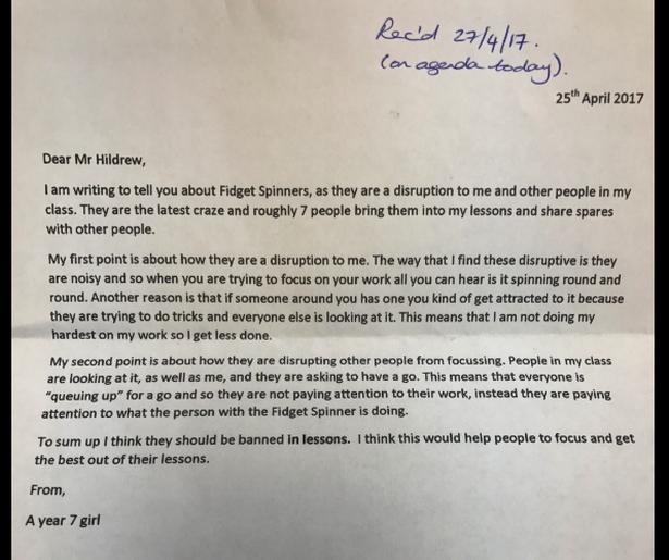 活不过这个暑假？！指尖陀螺到底何罪之有？