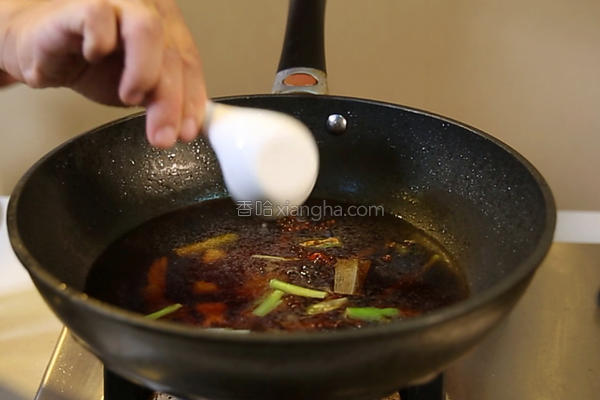 鱼肉怎么做才能不咸又好吃,鱼肉怎么做不腥又嫩