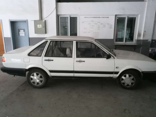 桑塔纳4万多,桑塔纳4000现在值多少钱