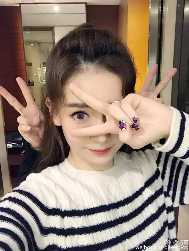 手是女人的第二张脸你们说对吗,手是女人的第二张脸谁说的