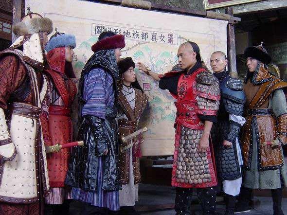 大清有一几万人群体,整天系着黄腰带,杀人不用偿命,官府管不了