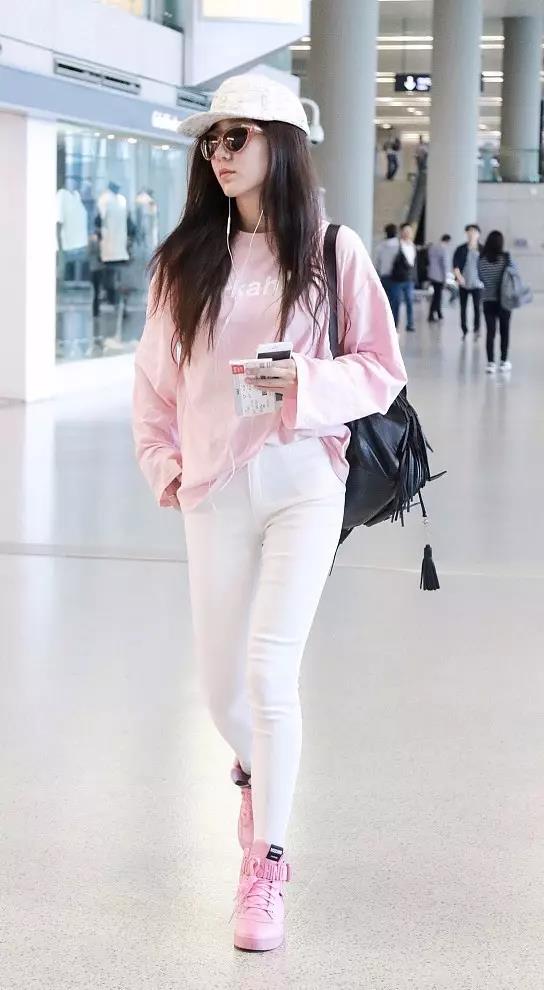 今年很火的小粉鞋,今年流行的小粉鞋