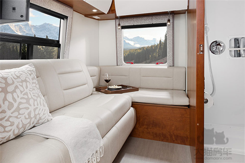 奔驰房车斯宾特豪华大空间,奔驰豪华房车零下50度旅行