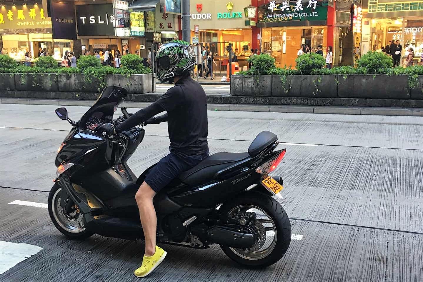 香港的汽车为什么看起来那么干净,香港汽车很干净